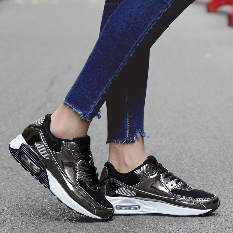 Women‘s Air Booster Walking Shoes Shiny Black