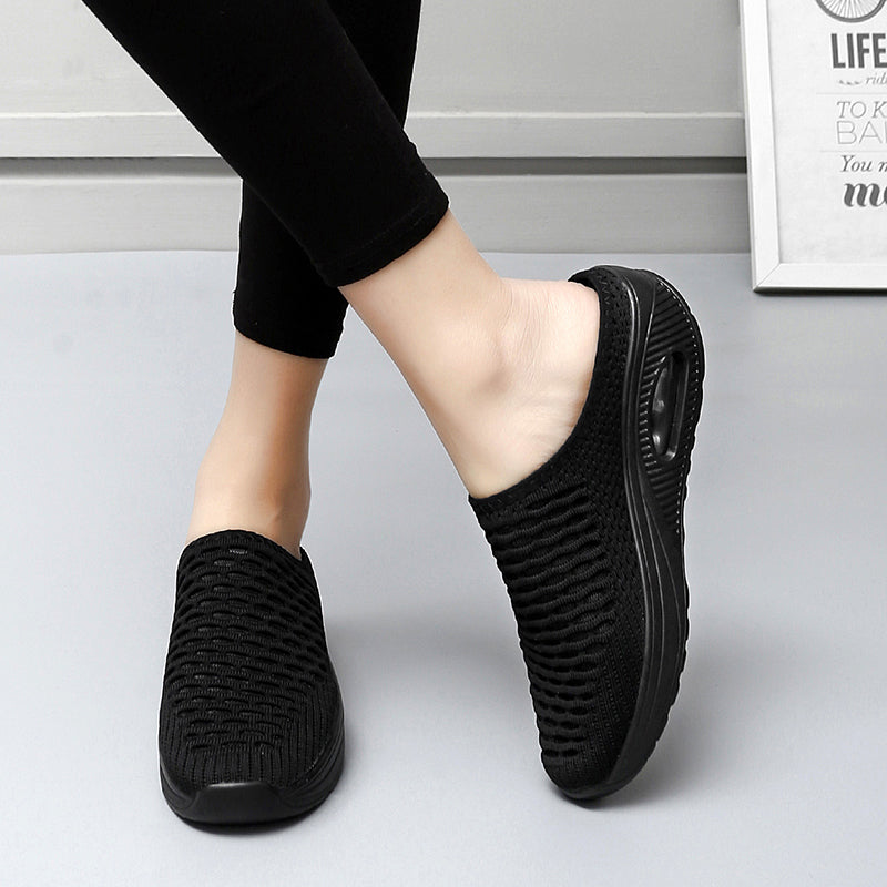 Softsfeel Women's Relieve Foot Pain Perfect Walking Sandals - Black