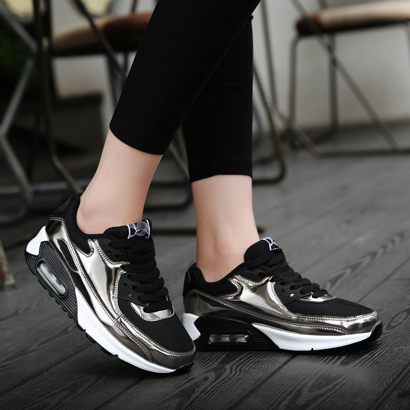 Women‘s Air Booster Walking Shoes Shiny Black